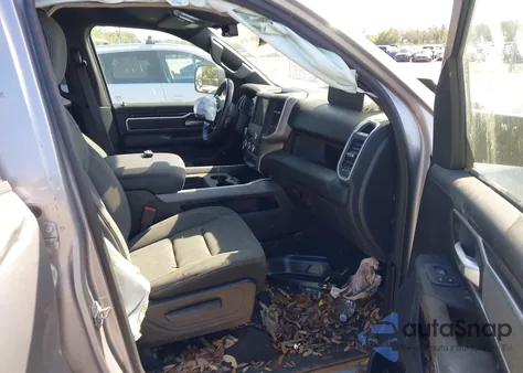 2021 Ram 1500 Big Horn 4X2 6'4 Box из США, поврежденный, VIN 1C6RREBG3MN834462